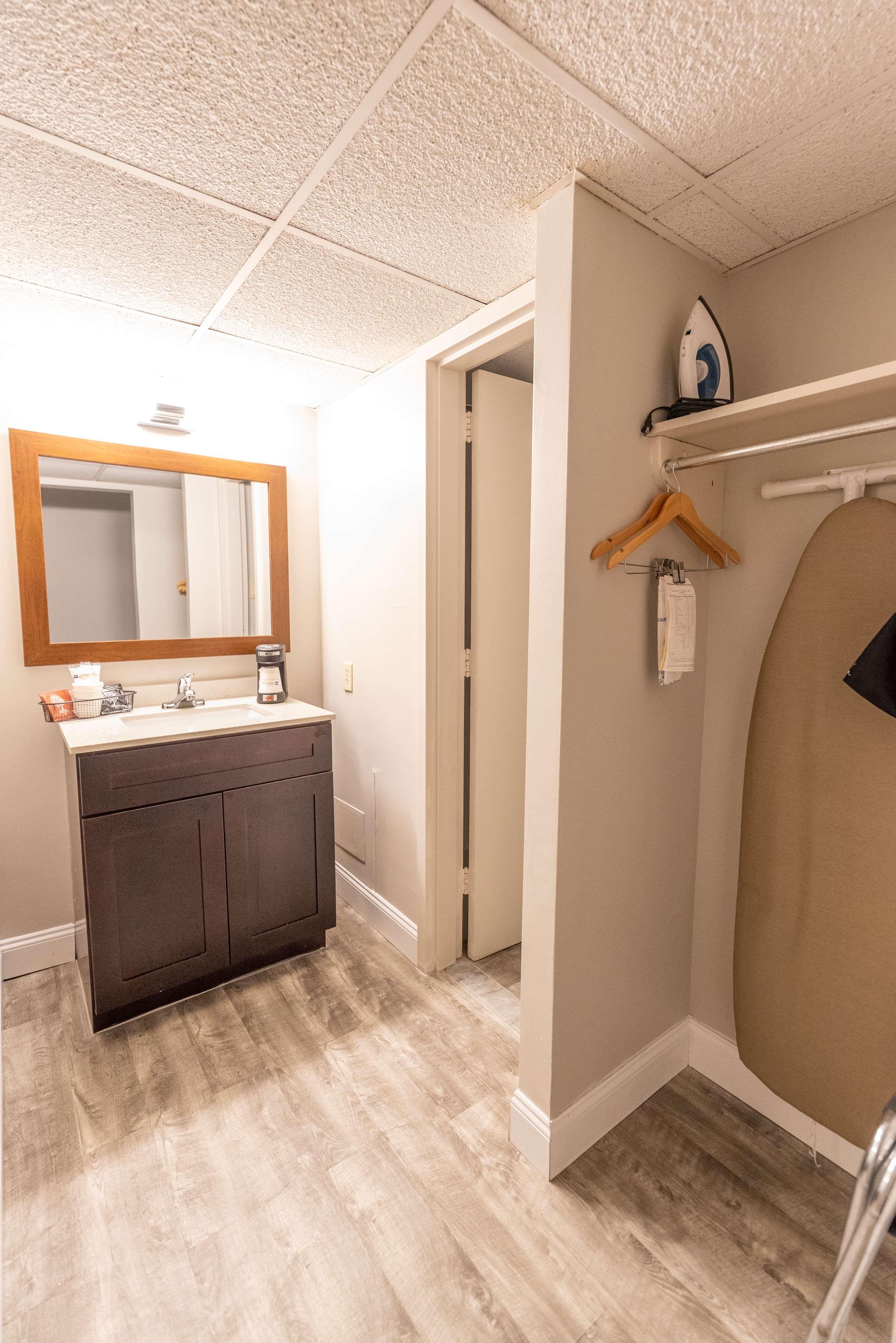 Surestay By Western Lehigh Valley Hotel