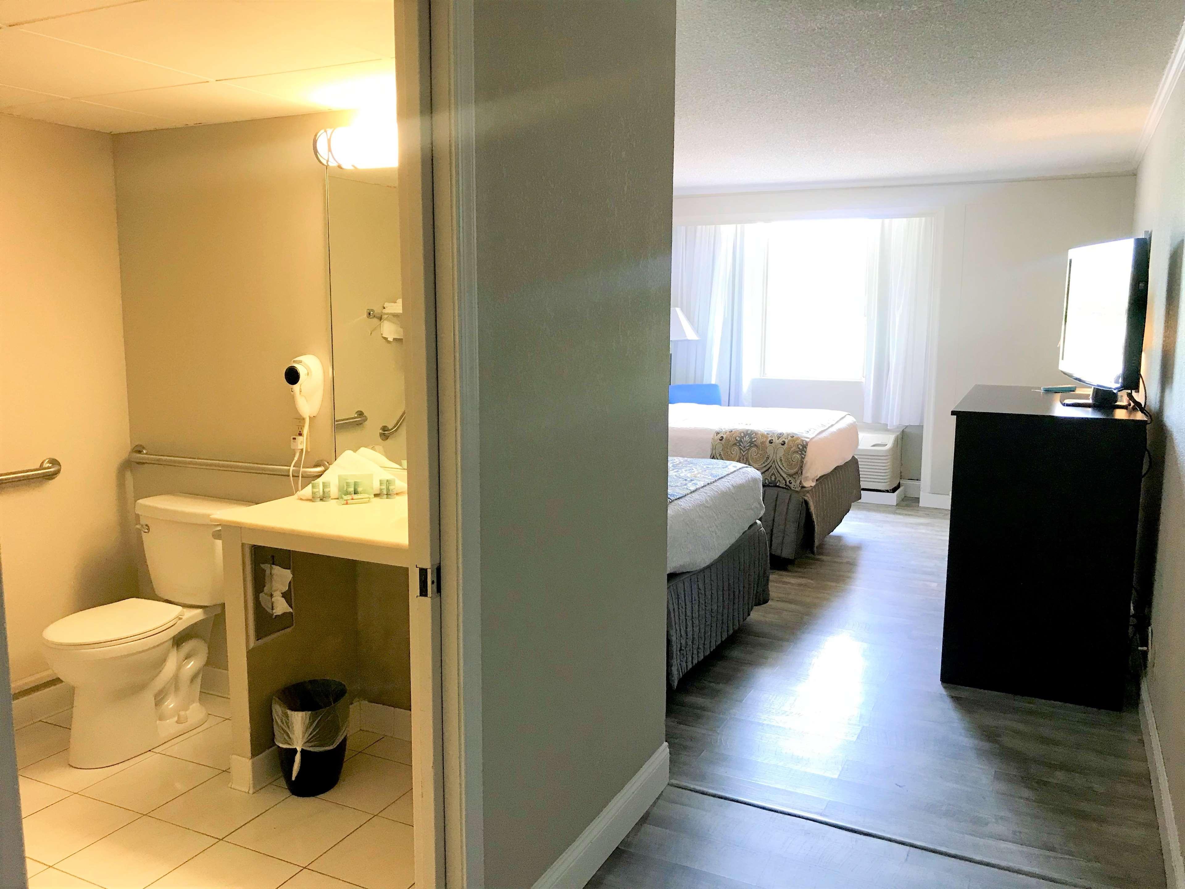 Surestay By Western Lehigh Valley 3*
