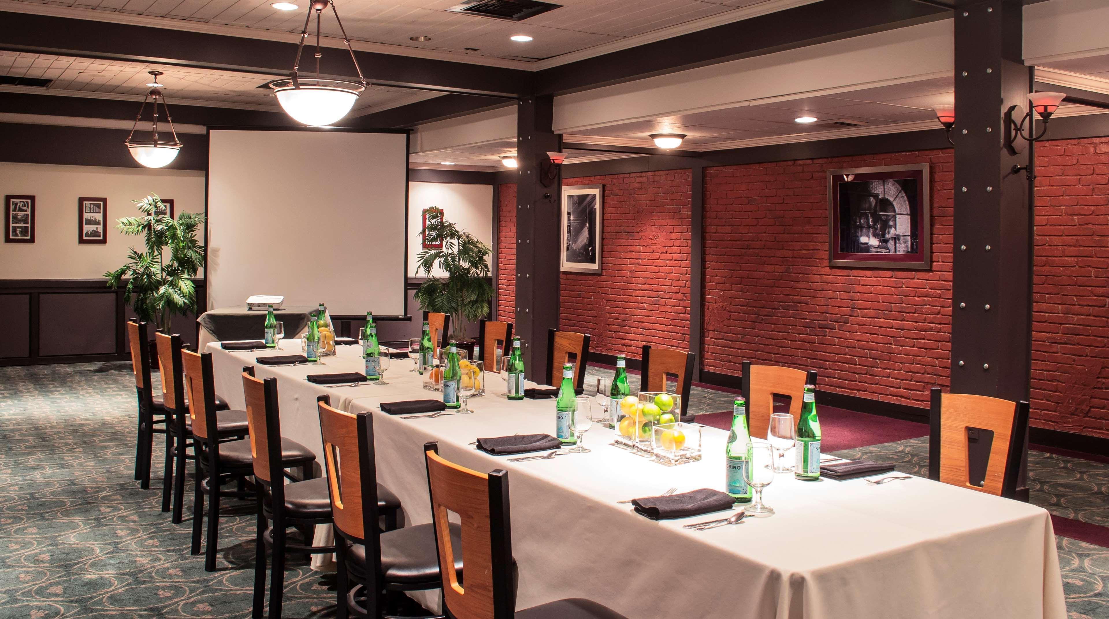 Surestay By Western Lehigh Valley Hotel Bethlehem